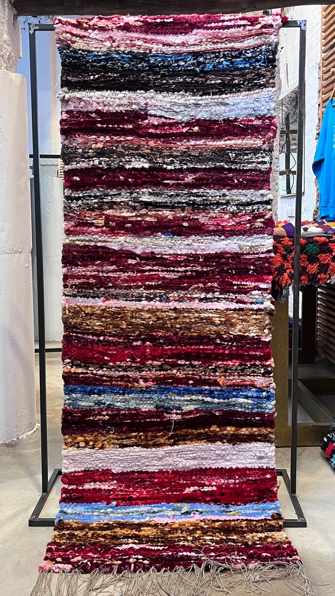 DIFFERENT RUG VOL.04